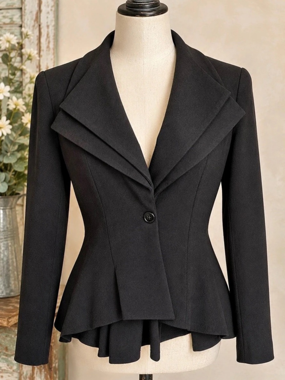 Hybrid by Company Women Double Notch Lapel Black Peplum Blazer NWT